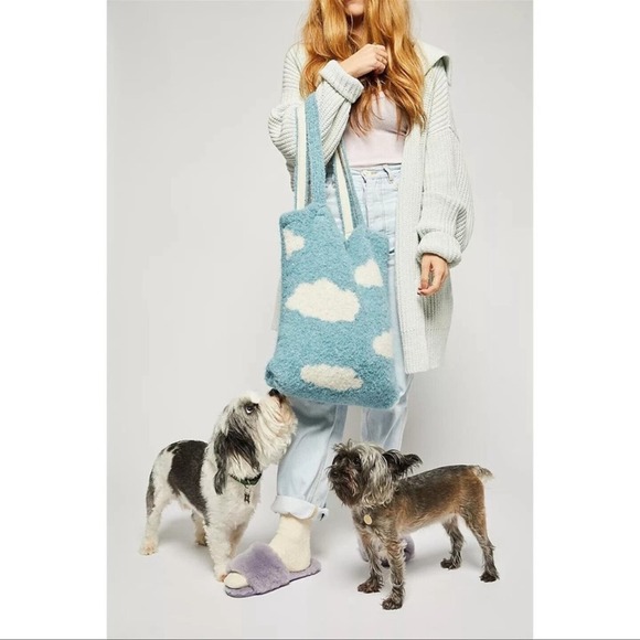 Free People Sky-High Clouds Carry On Slouchy Tote Striped Scarf
NWT - Picture 2 of 4